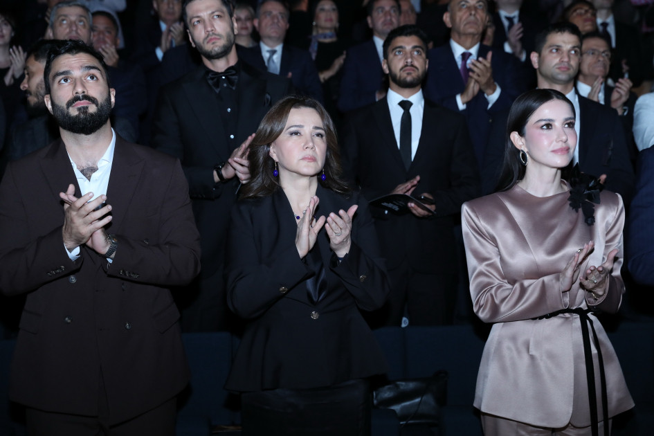 Azərbaycanın nəhəng kinematoqrafiya layihələrindən birinin – “44” bədii filminin premyerası olub<font color=red> - FOTOLAR</font>