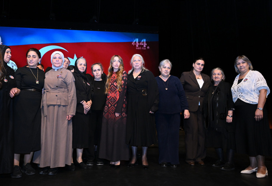 Azərbaycanın nəhəng kinematoqrafiya layihələrindən birinin – “44” bədii filminin premyerası olub<font color=red> - FOTOLAR</font>