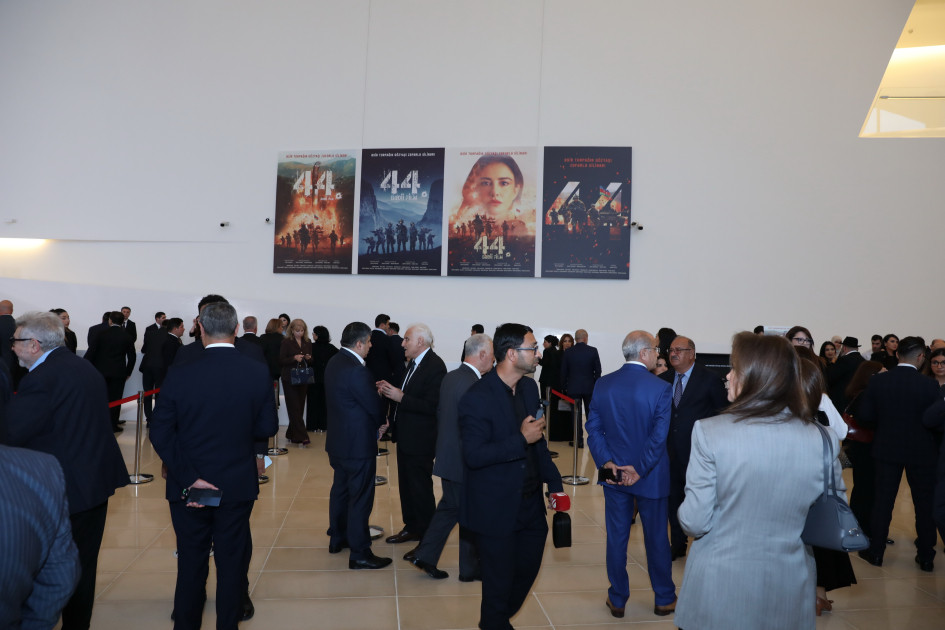 Azərbaycanın nəhəng kinematoqrafiya layihələrindən birinin – “44” bədii filminin premyerası olub<font color=red> - FOTOLAR</font>