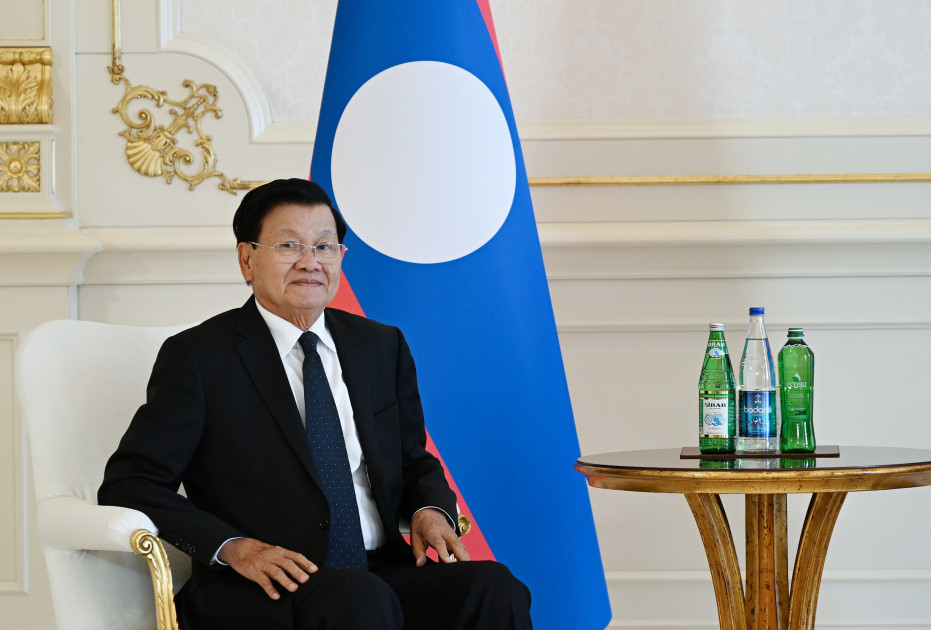 İlham Əliyevin Laos Prezidenti ilə təkbətək görüşü olub<font color=red> - FOTOLAR</font>