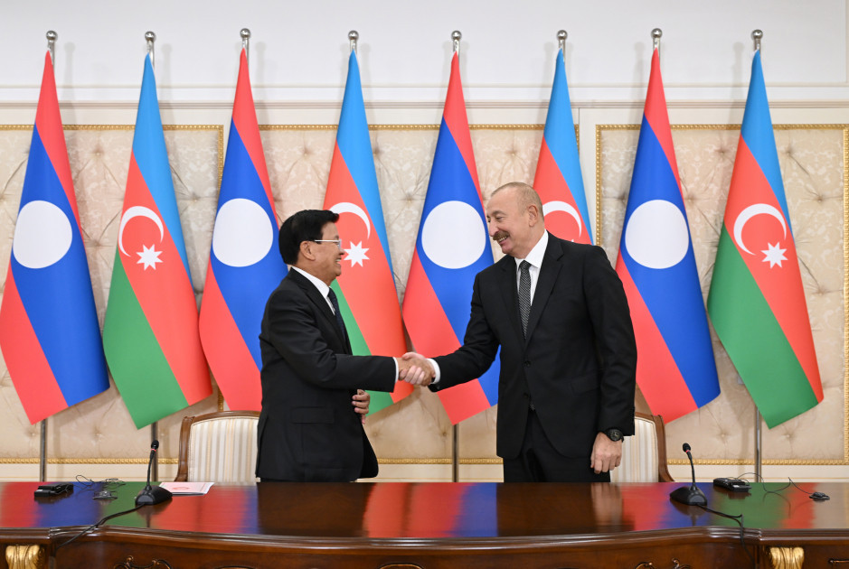 Azərbaycan və Laos prezidentləri mətbuata bəyanatlarla çıxış ediblər<font color='red'> - YENİLƏNİB</font><font color=red> - FOTOLAR</font>