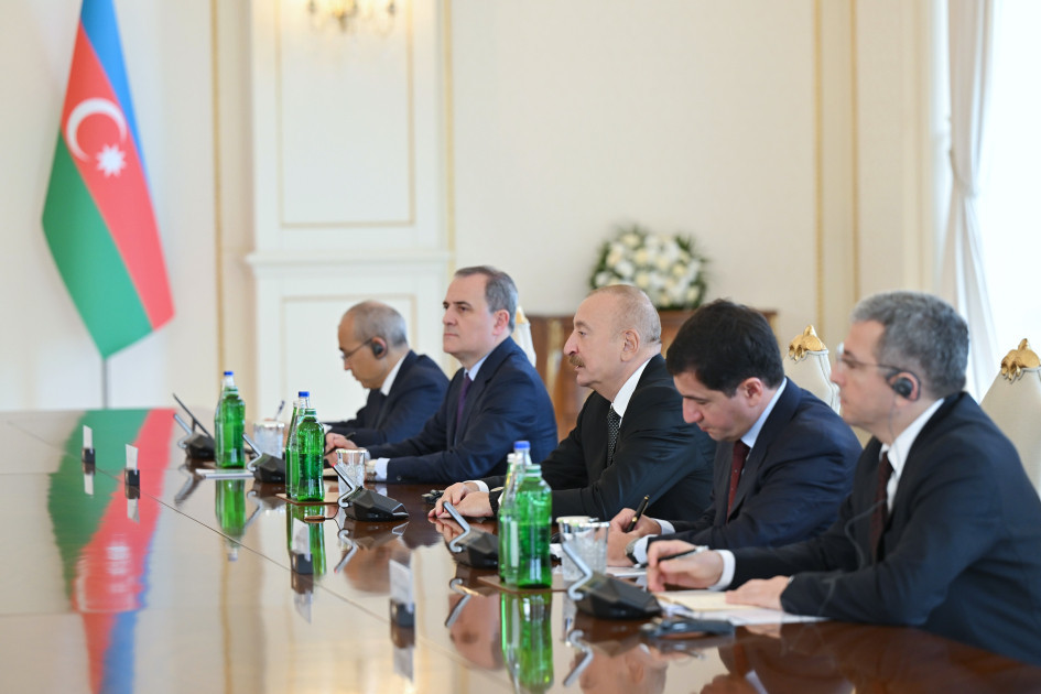 Prezident İlham Əliyevin Laos Prezidenti ilə geniş tərkibdə görüşü olub<font color='red'> - YENİLƏNİB</font><font color=red> - FOTOLAR</font>