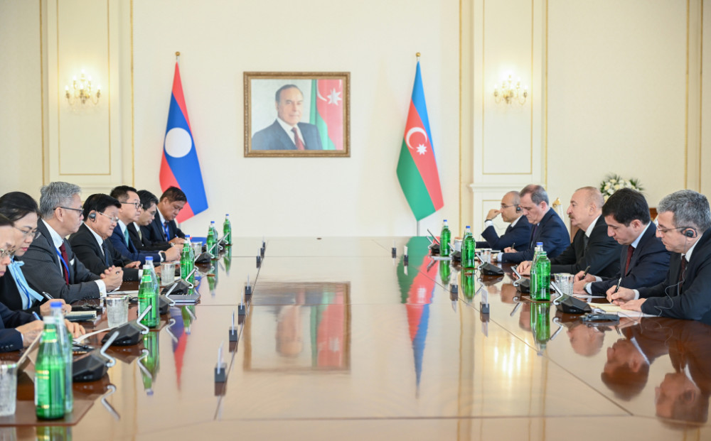 Prezident İlham Əliyevin Laos Prezidenti ilə geniş tərkibdə görüşü olub<font color='red'> - YENİLƏNİB</font><font color=red> - FOTOLAR</font>