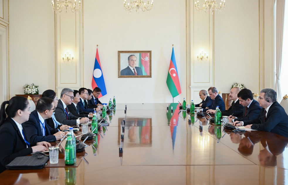Prezident İlham Əliyevin Laos Prezidenti ilə geniş tərkibdə görüşü olub<font color='red'> - YENİLƏNİB</font><font color=red> - FOTOLAR</font>