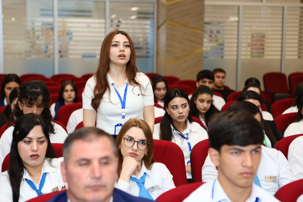 "ASAN xidmət" mərkəzində “Ekoloji məsuliyyət və davamlı gələcək” mövzusunda maarifləndirici görüş keçirilib<font color=red> - FOTOLAR</font>