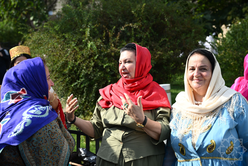 QHT-lərin təşəbbüsü ilə Bakıda kəlağayının təbliğinə həsr edilən yürüş keçirilib<font color=red> - FOTOLAR</font>