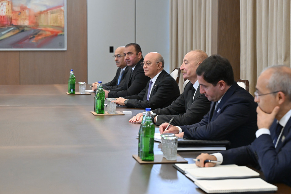 Prezident İlham Əliyev Qətər Dövlətinin Əmiri ilə görüşüb<font color='red'> - YENİLƏNƏCƏK</font><font color=red> - FOTOLAR</font>