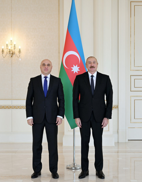 Prezident İlham Əliyev Gürcüstanın ölkəmizdə yeni təyin olunmuş səfirini qəbul edib<font color=red> - FOTOLAR</font>