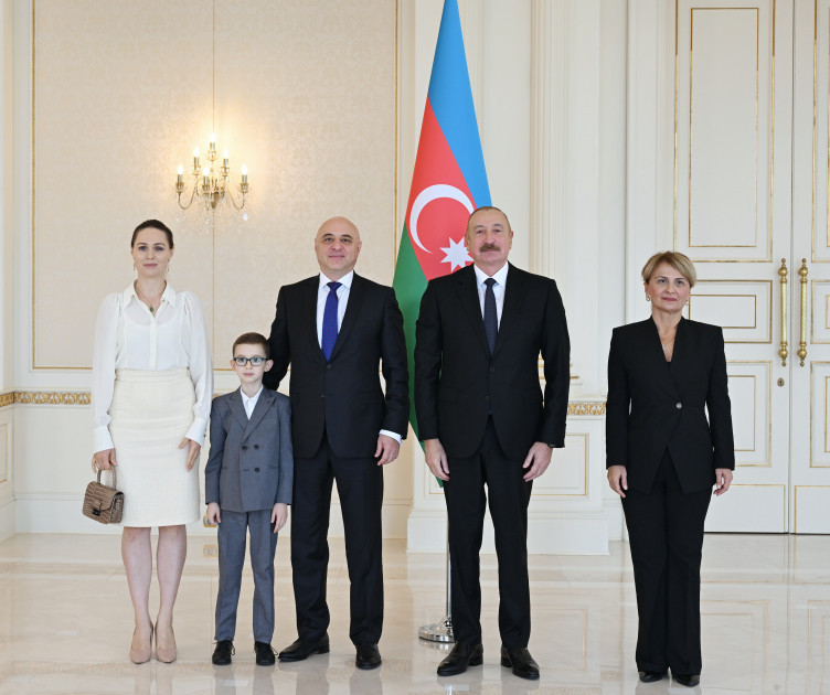 Prezident İlham Əliyev Gürcüstanın ölkəmizdə yeni təyin olunmuş səfirini qəbul edib<font color=red> - FOTOLAR</font>