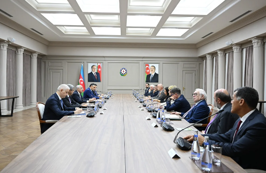 Əli Əsədov beynəlxalq və xarici ölkələrin paralimpiya komitələrinin rəhbər şəxsləri ilə görüşüb<font color=red> - FOTOLAR</font>