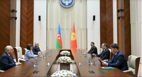 Prezident Sadır Japarov Azərbaycanla müttəfiqlik münasibətlərinin əhəmiyyətini vurğulayıb<font color=red> - FOTOLAR</font>