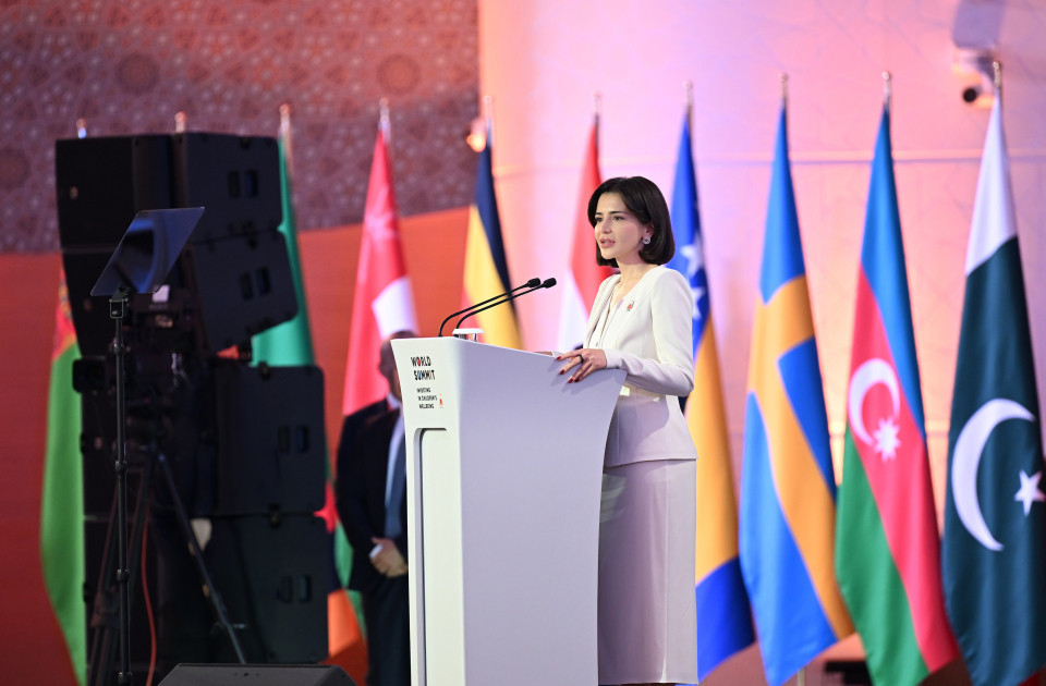 Leyla Əliyeva Səmərqənddə Uşaqların rifahına investisiya mövzusunda Ümumdünya Sammitinin açılış mərasimində iştirak edib <font color=red> - FOTOLAR</font>