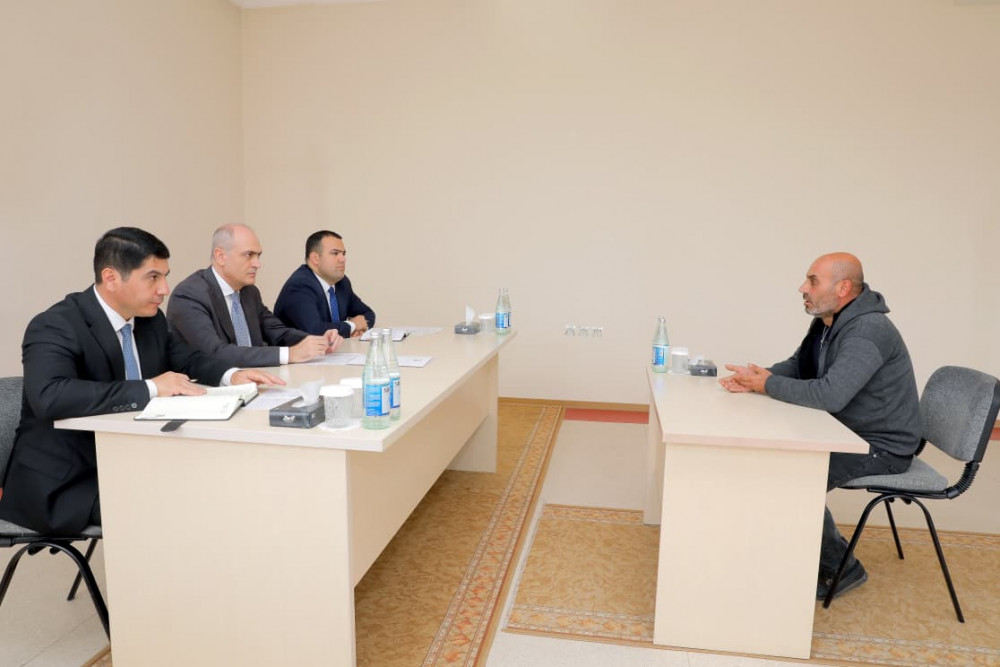 Ali Məclis sədrinin birinci müavini  vətəndaşları qəbul edib<font color=red> - FOTOLAR</font>