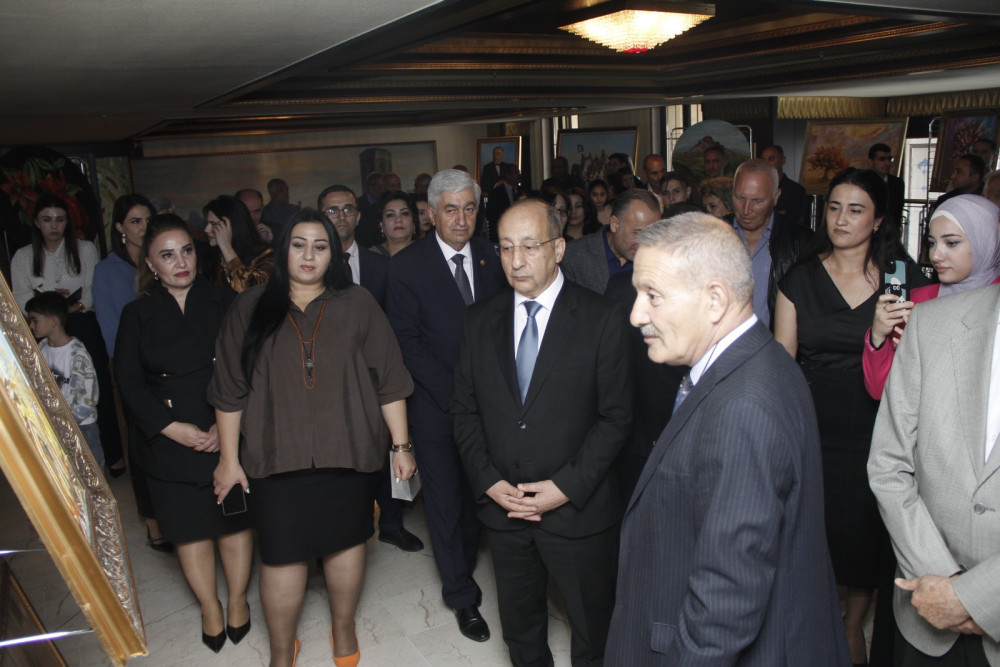 Rəssam Nizami Məmmədovun 60 illik yaradıcılığına həsr olunmuş sərgi açılıb<font color=red> - FOTOLAR</font>