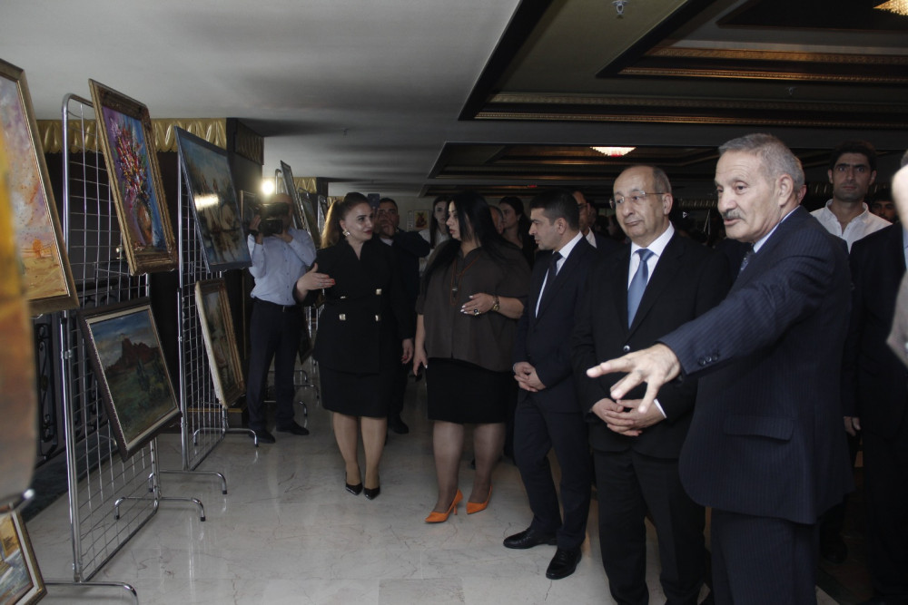 Rəssam Nizami Məmmədovun 60 illik yaradıcılığına həsr olunmuş sərgi açılıb<font color=red> - FOTOLAR</font>