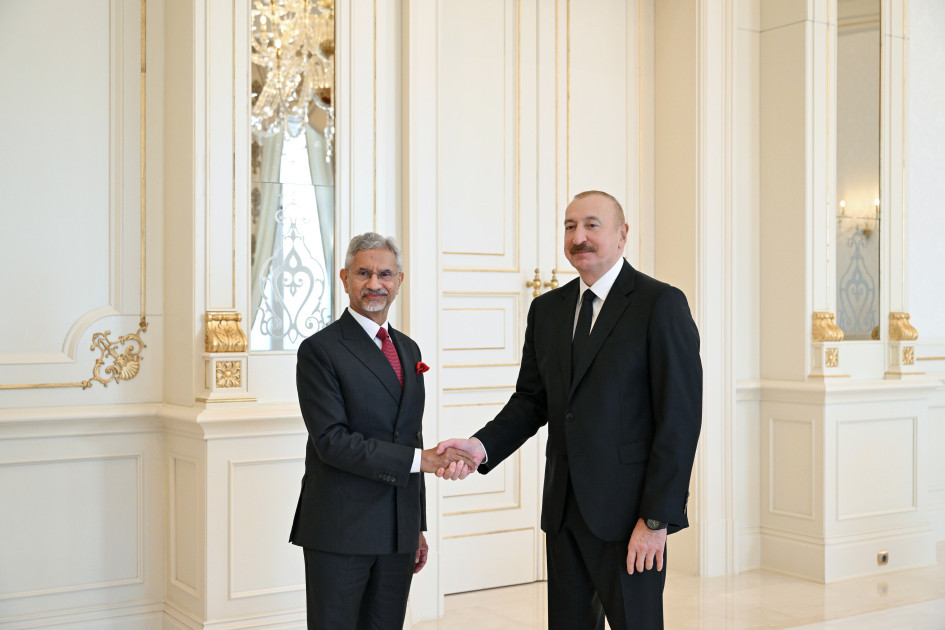 Azərbaycan Prezidenti İlham Əliyev Hindistanın xarici işlər nazirini qəbul edib<font color=red> - FOTOLAR</font>