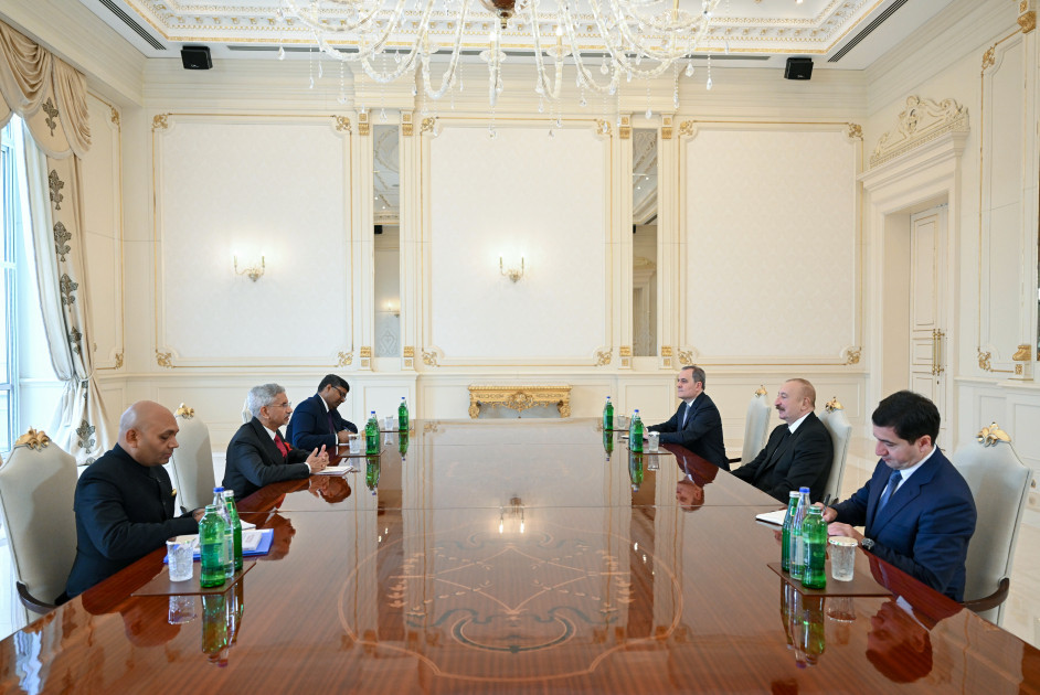 Azərbaycan Prezidenti İlham Əliyev Hindistanın xarici işlər nazirini qəbul edib<font color=red> - FOTOLAR</font>