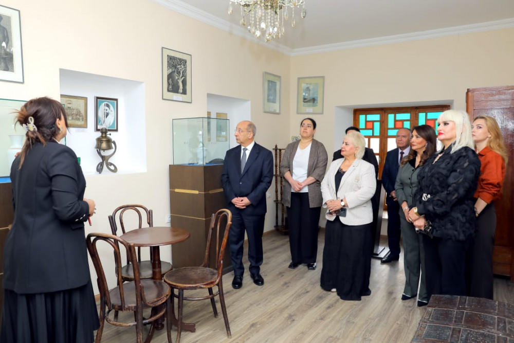 Görkəmli şair, dramaturq və mütəfəkkir Hüseyn Cavidin anadan olmasının 144-cü ildönümü qeyd olunub<font color=red> - FOTOLAR</font>