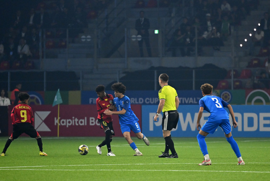 Prezident İlham Əliyev FIFA U-15 dünya çempionatının və festivalının açılış mərasimini izləyib<font color='red'> - YENİLƏNİB 2</font><font color=red> - FOTOLAR</font>