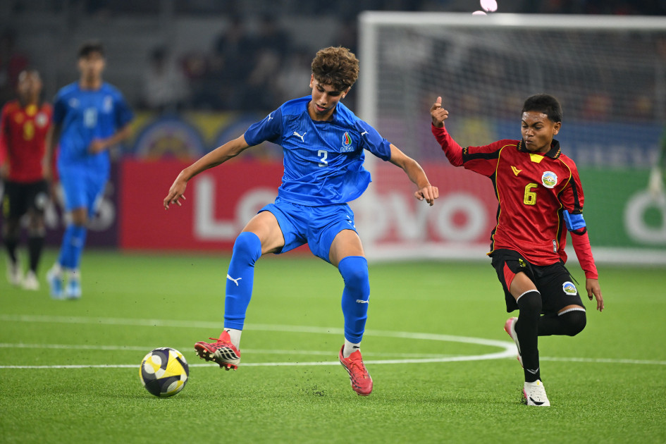 Prezident İlham Əliyev FIFA U-15 dünya çempionatının və festivalının açılış mərasimini izləyib<font color='red'> - YENİLƏNİB 2</font><font color=red> - FOTOLAR</font>
