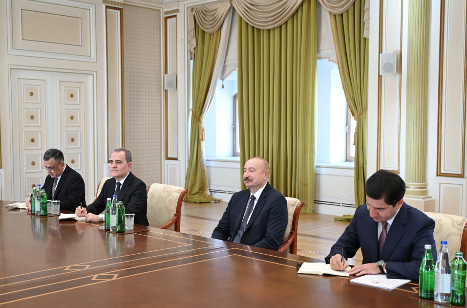 Azərbaycan Prezidenti İlham Əliyev Niderlandın xarici işlər nazirini qəbul edib<font color=red> - FOTOLAR</font>