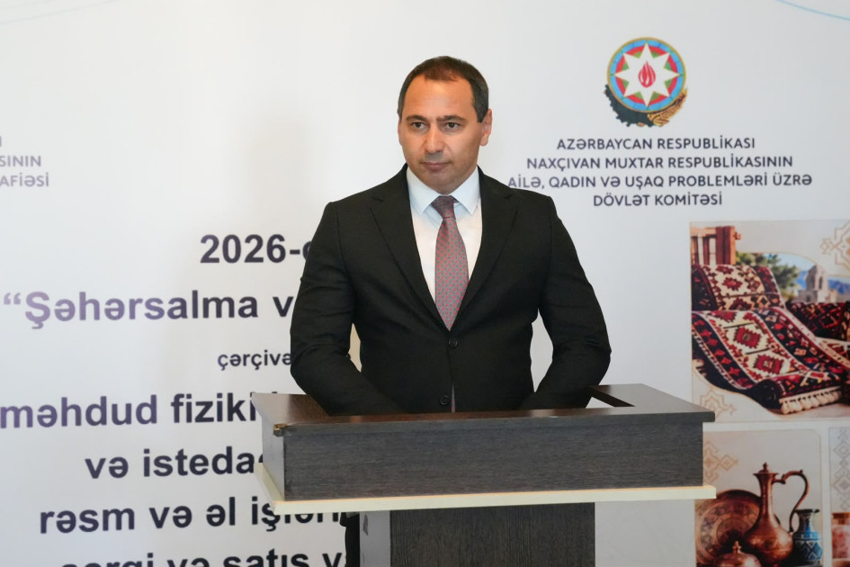 Naxçıvanda keçirilən sərgi-satış yarmarkasında 300-ə yaxın müəllifin 12 mindən artıq əl işi sərgilənir<font color=red> - FOTOLAR</font>