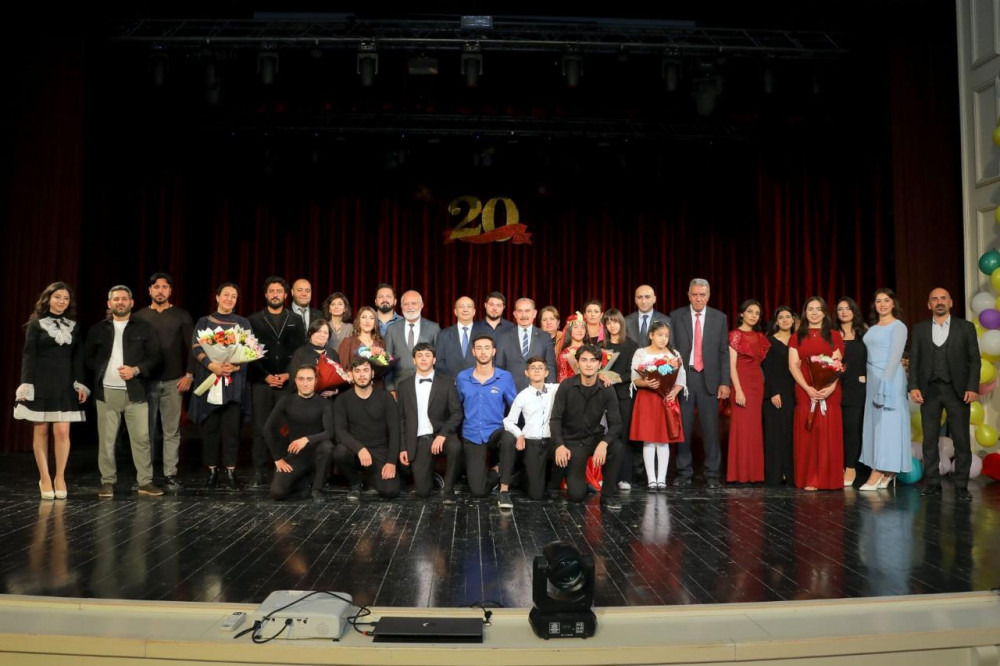 Naxçıvan Dövlət Uşaq Teatrının 20 illik yubileyi qeyd olunub<font color=red> - FOTOLAR</font>