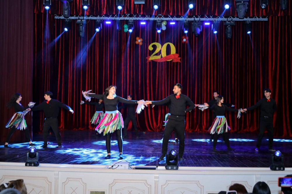 Naxçıvan Dövlət Uşaq Teatrının 20 illik yubileyi qeyd olunub<font color=red> - FOTOLAR</font>