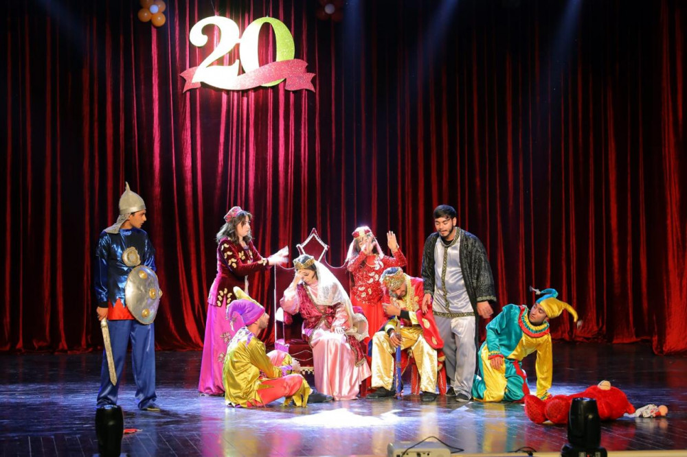Naxçıvan Dövlət Uşaq Teatrının 20 illik yubileyi qeyd olunub<font color=red> - FOTOLAR</font>