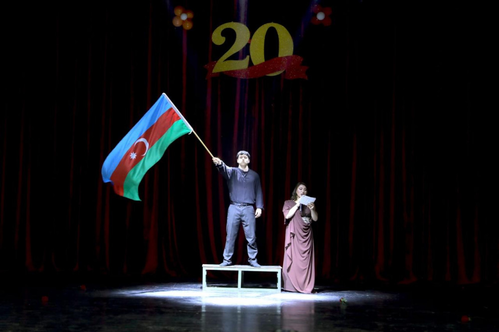 Naxçıvan Dövlət Uşaq Teatrının 20 illik yubileyi qeyd olunub<font color=red> - FOTOLAR</font>