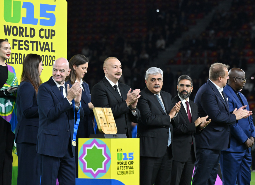 Prezident İlham Əliyev “FIFA U-15 World Cup and Festival”ın final matçını izləyib, mükafatlandırma mərasimində iştirak edib<font color='red'> - YENİLƏNİB</font><font color=red> - FOTOLAR</font>