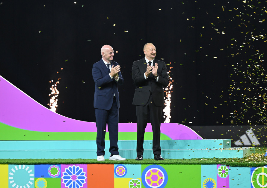 Prezident İlham Əliyev “FIFA U-15 World Cup and Festival”ın final matçını izləyib, mükafatlandırma mərasimində iştirak edib<font color='red'> - YENİLƏNİB</font><font color=red> - FOTOLAR</font>