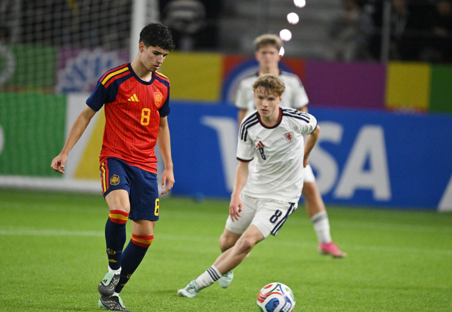 Prezident İlham Əliyev “FIFA U-15 World Cup and Festival”ın final matçını izləyib, mükafatlandırma mərasimində iştirak edib<font color='red'> - YENİLƏNİB</font><font color=red> - FOTOLAR</font>
