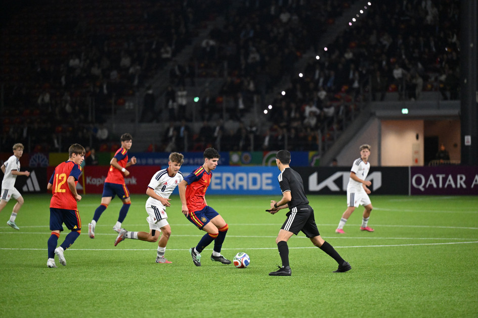 Prezident İlham Əliyev “FIFA U-15 World Cup and Festival”ın final matçını izləyib, mükafatlandırma mərasimində iştirak edib<font color='red'> - YENİLƏNİB</font><font color=red> - FOTOLAR</font>