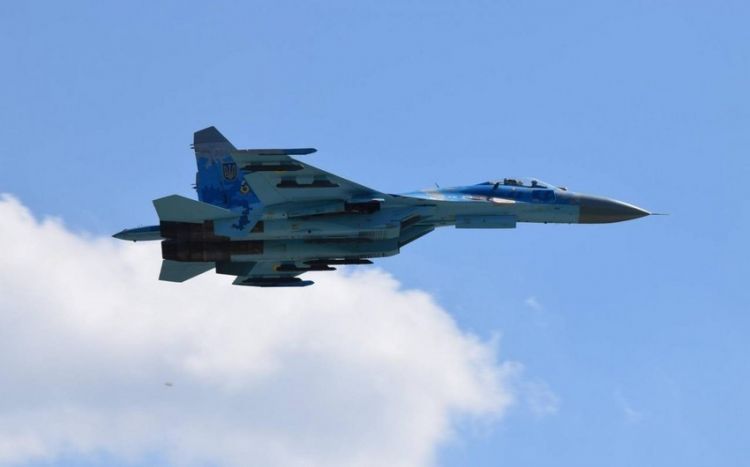 Xarkov səmasında Rusiya təyyarəsinin vurulmasının videosu yayılıb<font color=red> - VİDEO</font>