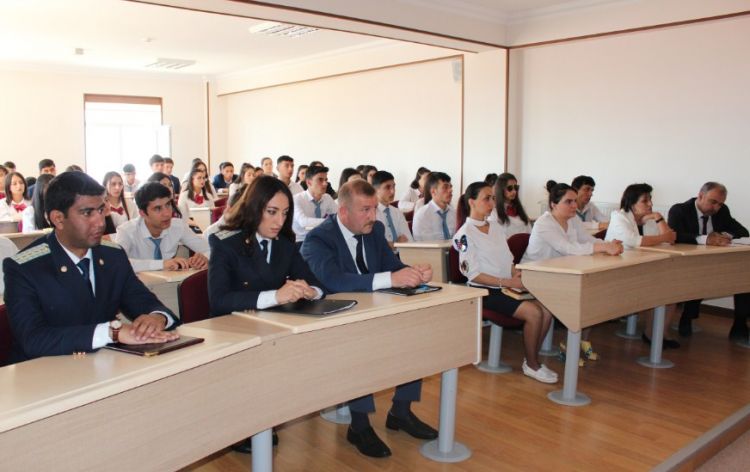 “Naxçıvan” Universitetində növbəti seminar keçirilib
