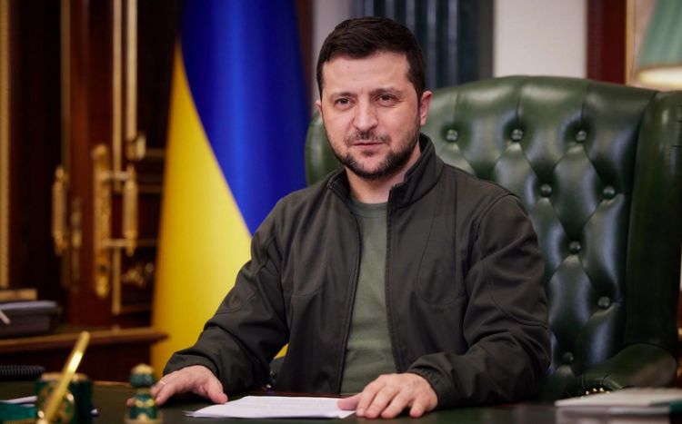 Volodimir Zelenski: "Kiyev raket hücumuna məruz qalsa, cavab güclü olacaq"
