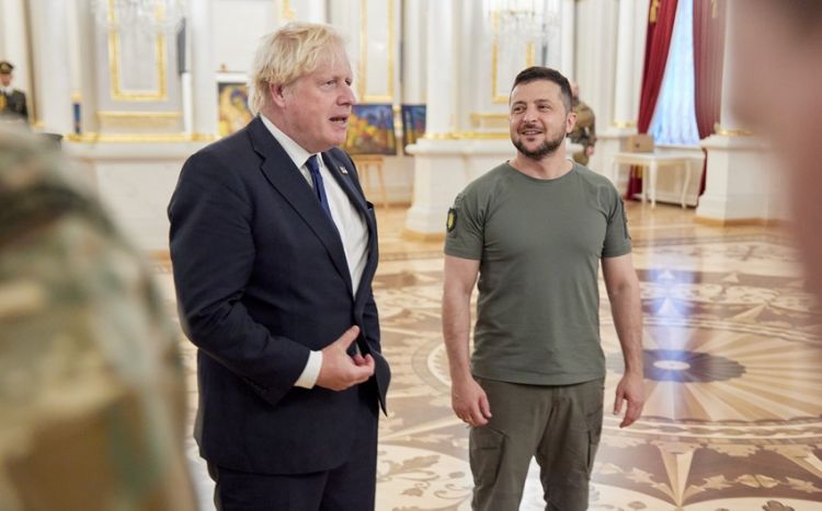 Boris Conson Ukraynada səfərdədir