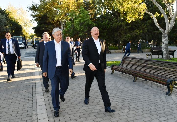 Azərbaycan və Qazaxıstan prezidentləri Dənizkənarı Milli Parkda qurulmuş “Qazax yurtası” ilə tanış olublar <font color='red'> - YENİLƏNİB</font><font color=red> - FOTOLAR</font>