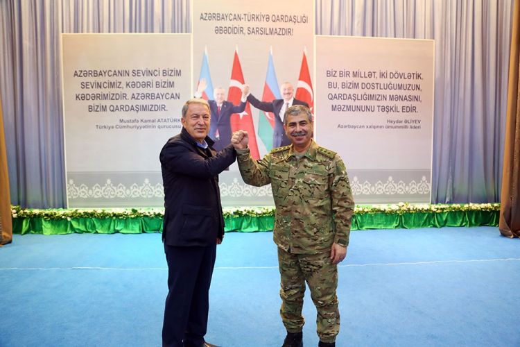 Azərbaycanın müdafiə naziri Türkiyəyə səfər edəcək