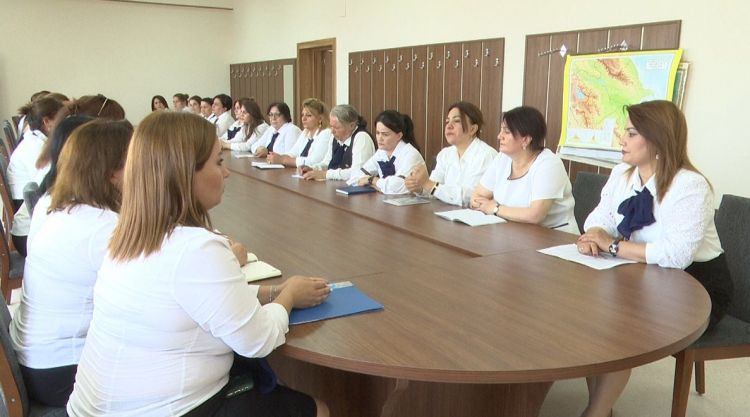 Məktəbəhazırlıq qruplarının müəllimləri üçün seminar keçirilib<font color=red> - FOTOLAR</font>