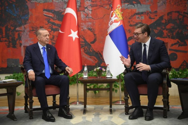 Serbiya və Türkiyə vətəndaşları şəxsiyyət vəsiqəsi ilə qarşılıqlı səfər edə biləcəklər
