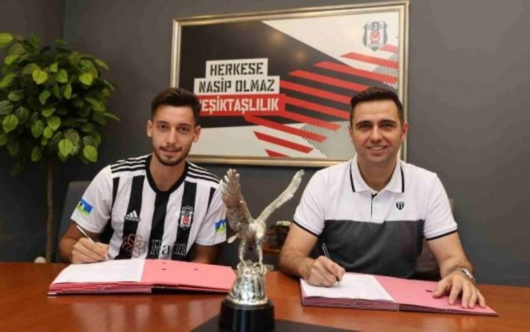 “Beşiktaş” klubu heyətinə yeni futbolçu cəlb edib