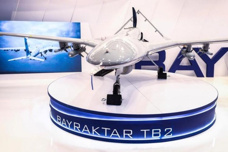 BƏƏ Türkiyədən “Bayraktar TB2” pilotsuz hücum kompleksi alacaq