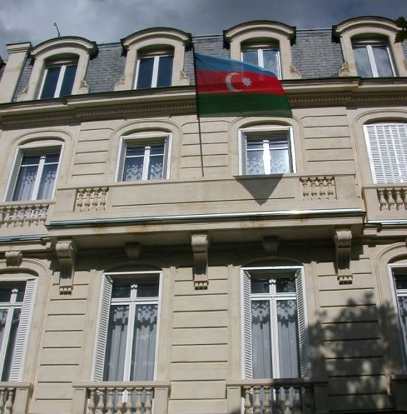 Ölkəmizin Fransadakı səfirliyi bu ölkədə akkreditə olmuş diplomatik missiyaları, yerli KİV-i Ermənistanın hərbi təxribatı barədə məlumatlandırıb