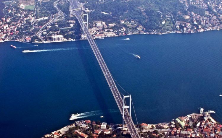 Türkiyə Bosfor boğazından keçid haqqını 2 dəfə artıracaq
