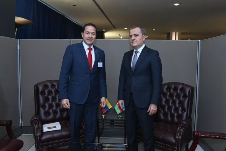 Azərbaycan və Venesuelanın XİN başçıları qarşılıqlı maraq doğuran regional məsələləri müzakirə ediblər