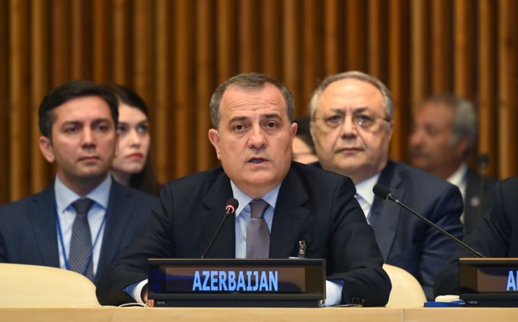 Ceyhun Bayramov BMT-də G77 və Çin Qrupunun 46-cı illik nazirlər iclasında iştirak edib<font color=red> - FOTOLAR</font>