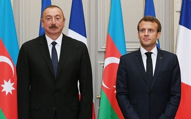Fransa Respublikasının Prezidenti Emmanuel Makron Azərbaycan Respublikasının Prezidenti İlham Əliyevə zəng edib