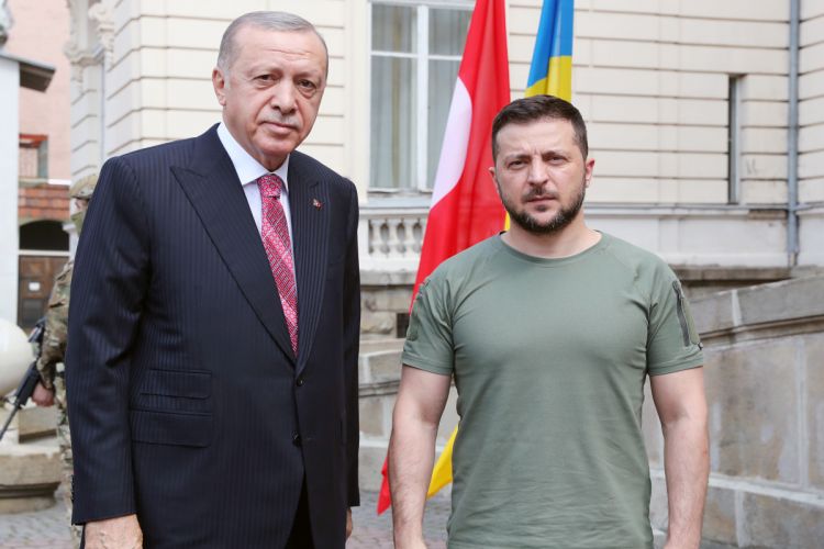 Ərdoğan Zelenskiyə “referendumlar”ın diplomatik prosesə zərər vuracağını deyib